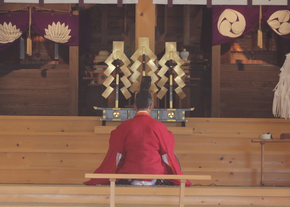 例大祭で執り行われる神事の様子