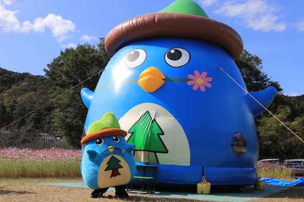 ふわふわの世界で全身を使って遊ぼう！