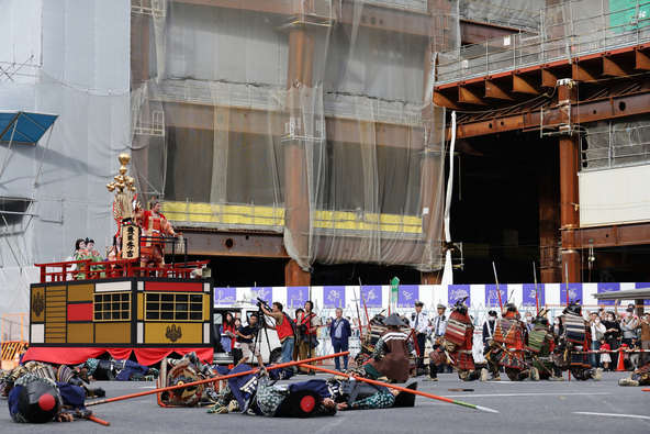 「郷土英傑行列」の様子（過去開催）
