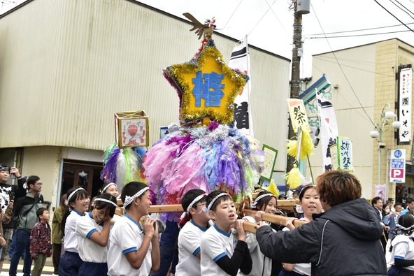 「よかっぺ祭り」は、昭和54年（1979年）から開催されている市民祭りです