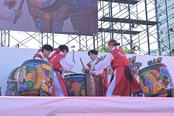 韓国伝統芸術の披露の様子