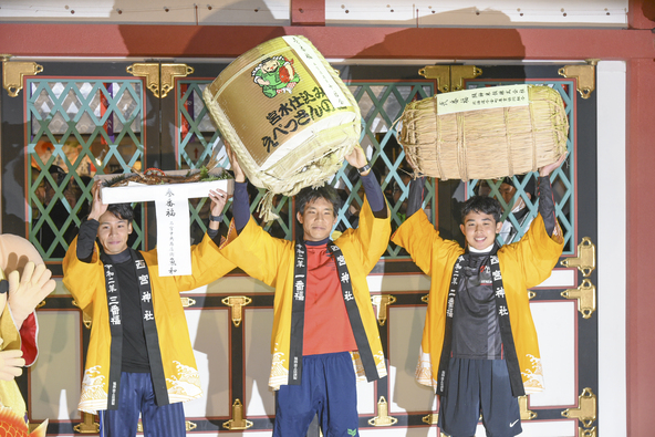 お正月の風物詩「開門神事福男選び」でも有名な「西宮神社　十日えびす」