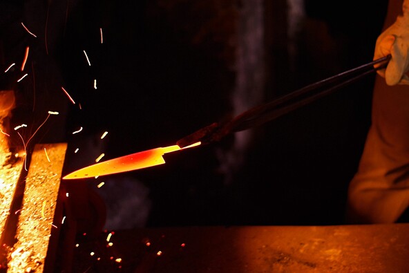 刀匠に教わる包丁制作