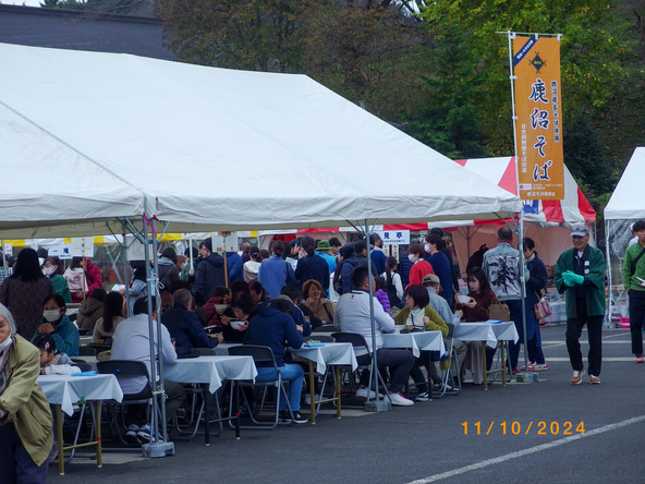 香り高いそばを求めて多くの人が訪れます