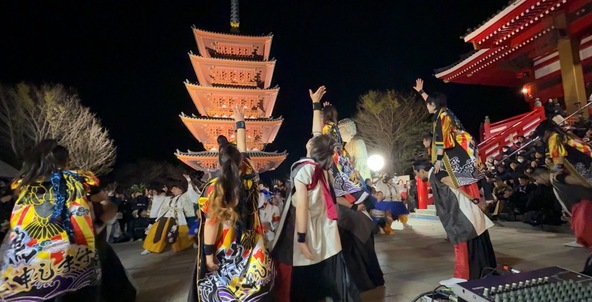 会場が熱気に包まれるバトルの様子