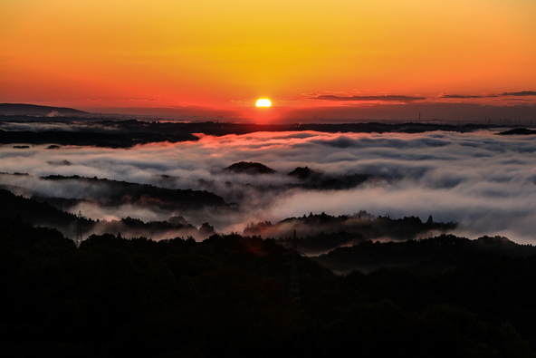 「三王山展望塔・三王山自然公園」は、秋から冬の早朝に雲海を見に行きたい穴場スポット