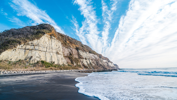 銚子市から旭市まで続く断崖絶壁「屏風ヶ浦」刑部岬付近（画像提供：K@zuTa / PIXTA）