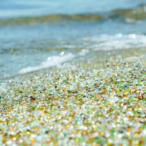 キラキラ輝く砂浜