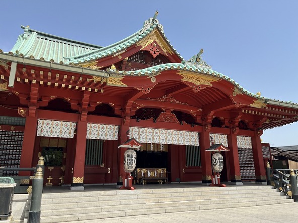 「神田明神」の社殿（拝殿）