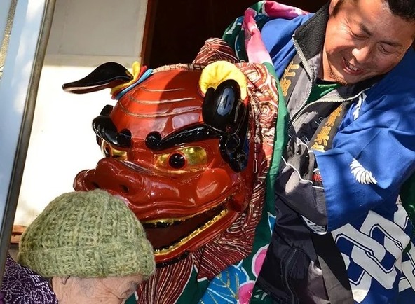 千葉県指定無形民俗文化財にも指定されている「仁組獅子舞」。当日は地区内の家々を一軒ずつまわります