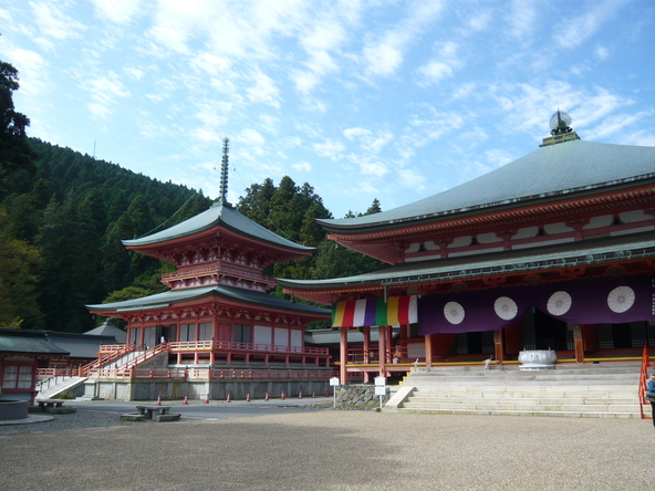 「比叡山延暦寺」は、1,200年以上の歴史を持つ古刹です