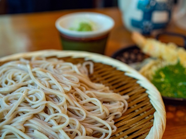 「深大寺」周辺には20軒近くのそば処があります（画像提供：yuukun / PIXTA）※画像はイメージです