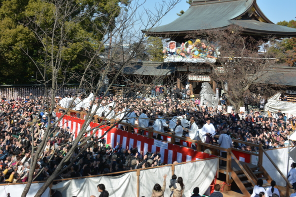 「寒川神社」での「節分祭」の様子