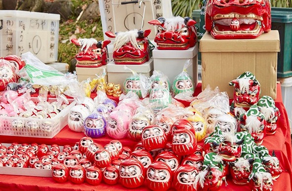 過去開催時の「だるま市」の様子