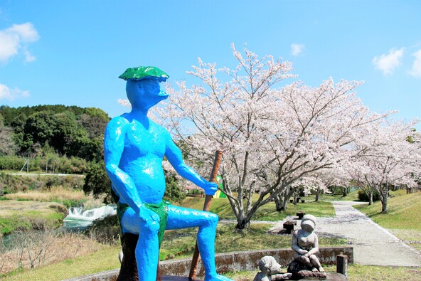 桜とガラッパ大王