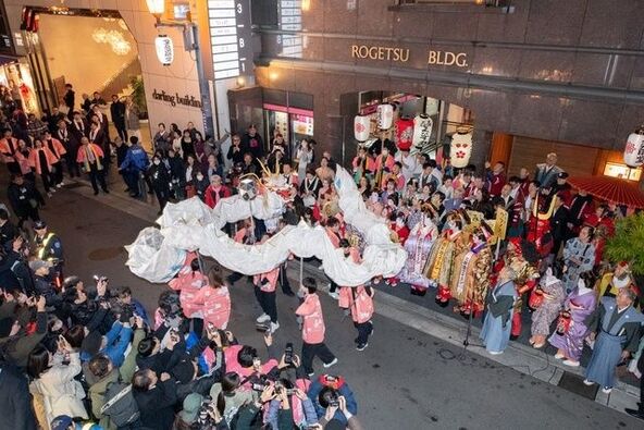 北新地の早春の風物詩「節分お水汲み祭り」