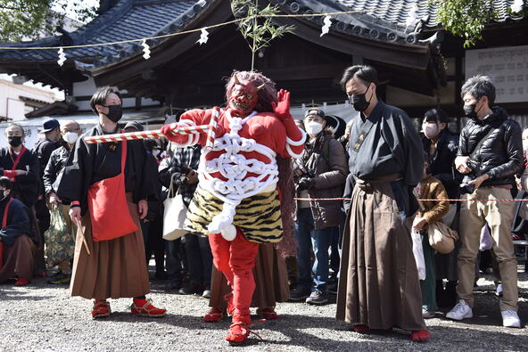 例年、周辺道路では混雑が予想されるので早めの来場がおすすめ！