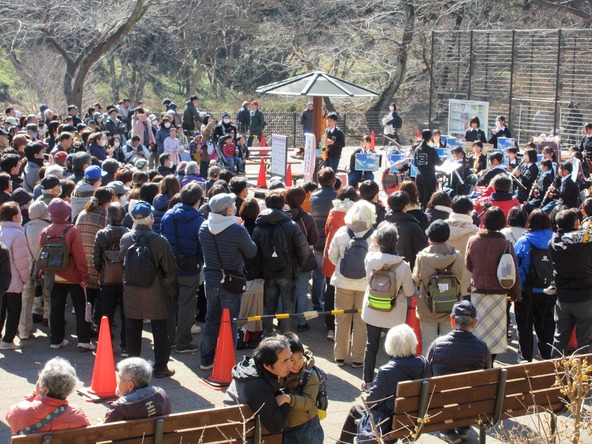 ステージイベントに子供も思わず釘付けに！