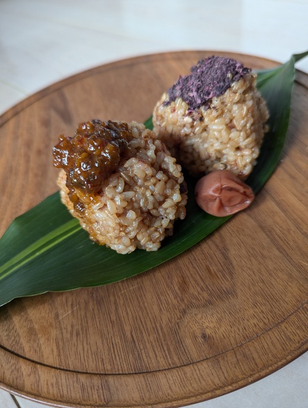 カンガルーズの小梅と発酵玄米ごはん