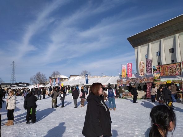 会場間の移動は徒歩が基本ですが、こまめに休憩を挟むのがおすすめです