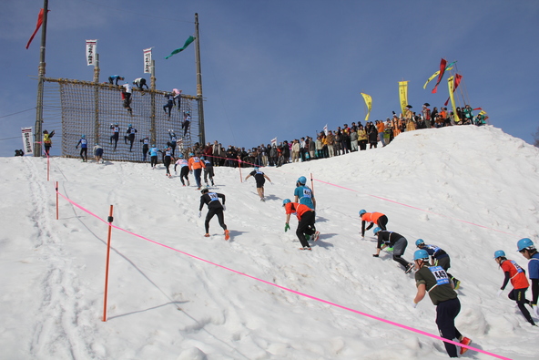 「のっとれ！松代城」では、男女各5位までに褒美（賞品）が授与されます