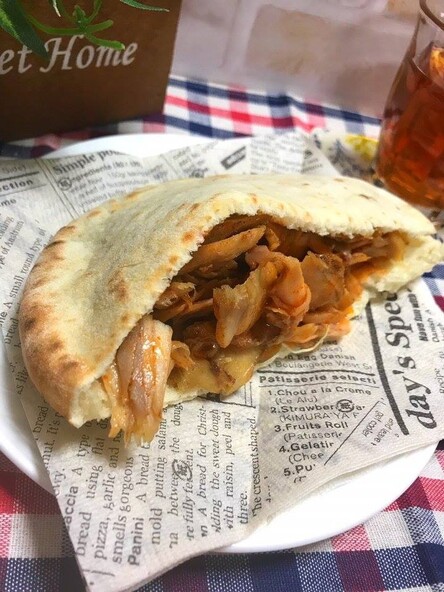 「THE BEST KEBAB」（ケバブ）