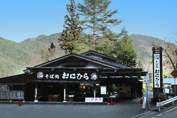 そば街道に3店舗ある「そば処 おにひら」。自家製粉の二八そばが人気です♪（画像提供：阿智昼神観光局）