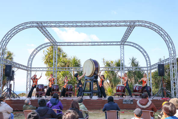 太鼓ライブなど、迫力あふれるステージイベントもお見逃しなく！