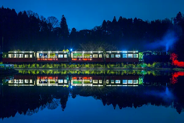 トロッコ列車は大人にも子供にも大人気