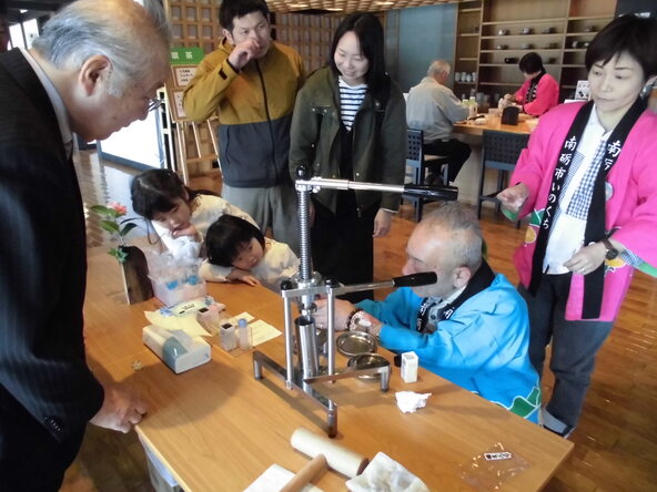 子供も思わず夢中になる体験コーナー