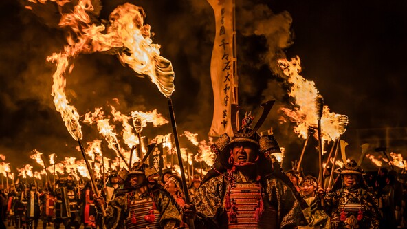 祭りでは、まるで戦国時代にタイムスリップしたような光景が繰り広げられます！