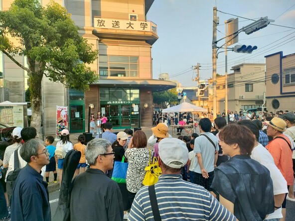 親子で訪れるのにぴったりな「まつえ土曜夜市」