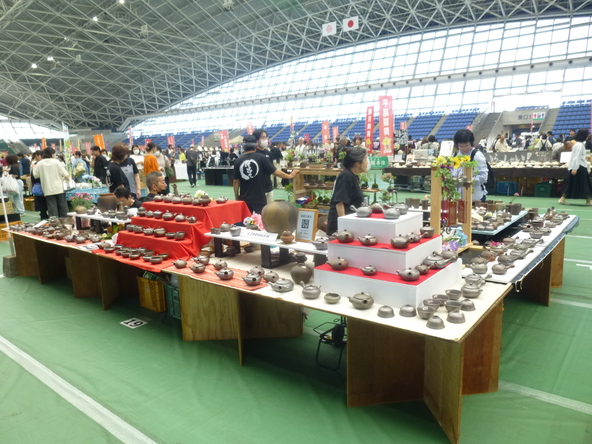 駐車場の台数には限りがあるので、なるべく無料シャトルバスや公共交通機関を利用しましょう