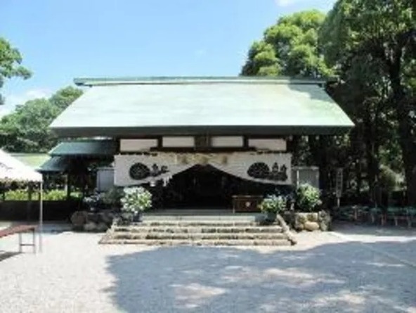 御裳神社を色鮮やかに飾るあじさい