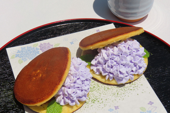 紫陽花どらやきと静岡緑茶（1,200円）
