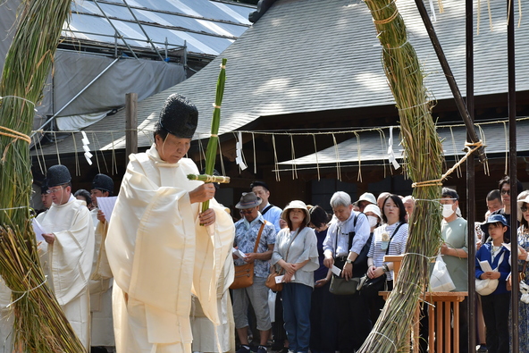 半年間の罪や穢れを祓い、心身を清める「夏越大祓式」