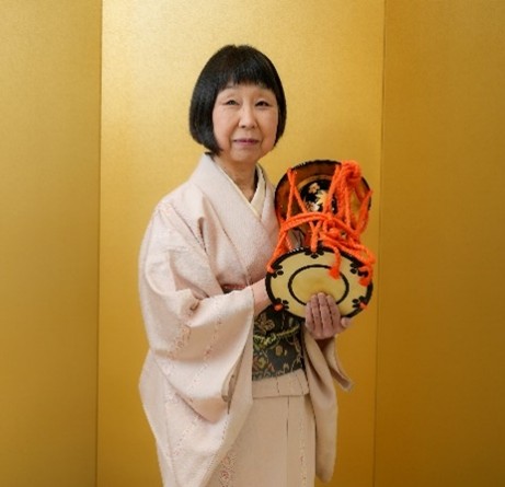 三浦 裕子特任教授・能楽資料センター長