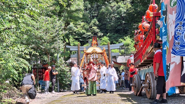 「宍喰祇園祭り」は、1000年以上の歴史を持つ伝統的な祭りです