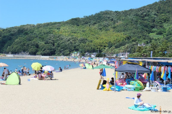 夏は海水浴場としてファミリーに人気