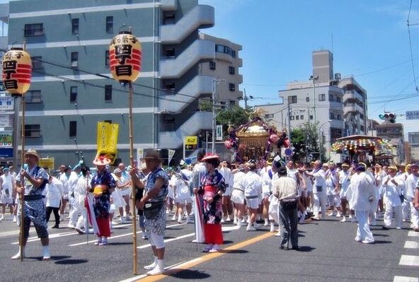 天王様と親しまれる八坂神社の夏祭りです