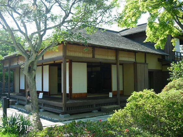 安積開拓官舎（旧立岩一郎邸）