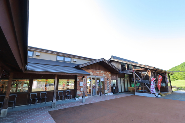 下郷町の特産品が並ぶ「道の駅しもごう」（画像提供：ttn3 / PIXTA）