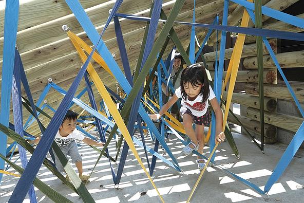 「さがみ湖MORIMORI」の考えるアスレチック「ピカソのタマゴ」。頭と体を使ってゴールをめざそう！