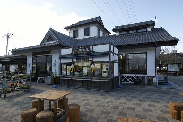 白井城をイメージした外観（画像提供：観光ぐんま写真館）