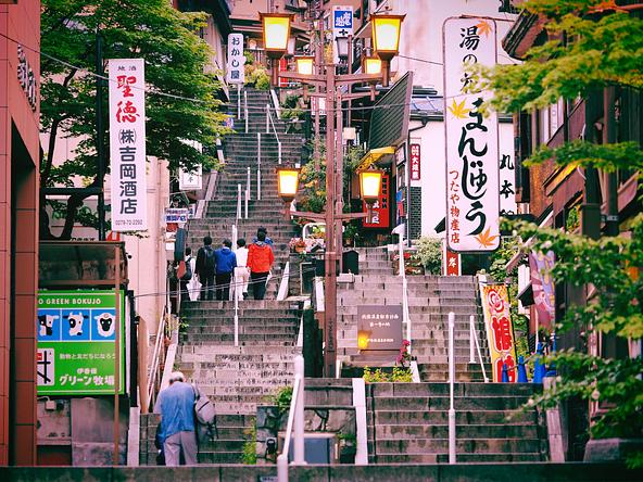 伊香保温泉の石段街（画像提供：muroro / PIXTA）