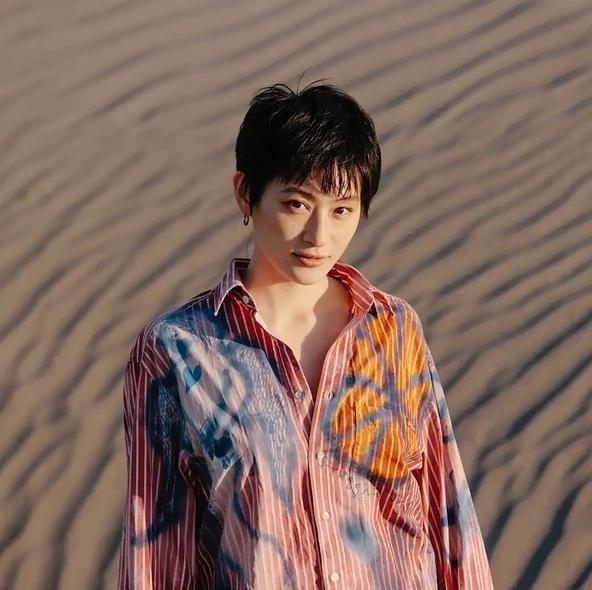 アーティスト・歌手のKOM_Iさん