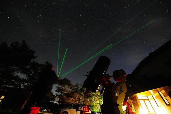 「ランプの湯」で知られる「高峰温泉」から望む星空