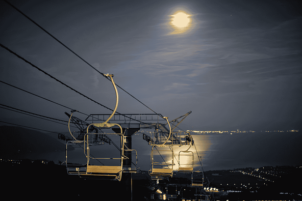 秋の夜長、いつもより少し特別な夜を