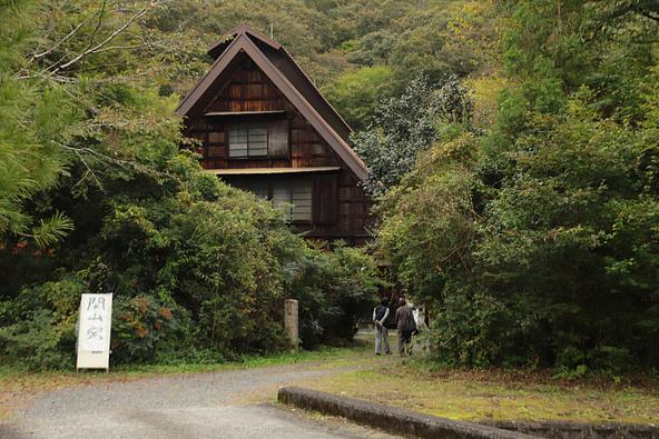 自然豊かな陶芸村の窯元を巡ってみませんか？