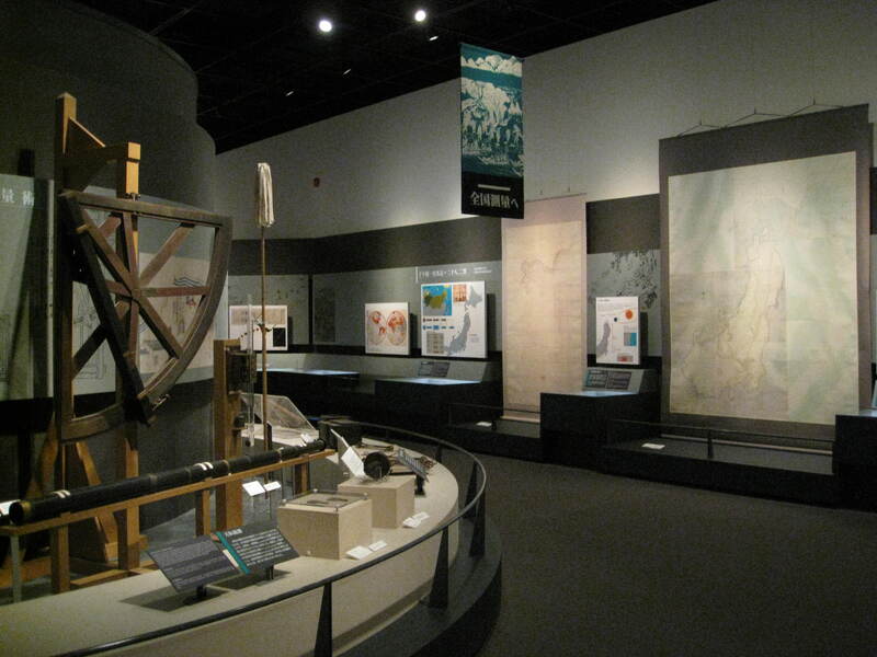 忠敬の人生を年代順に追い<br/>その業績をあますことなく展示